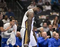 棋牌游戏-包含窗口期多伦多猛龙备战NBA季后赛风云突变新奥尔良鹈鹕今晨手感冰凉，媒体一致点评：今夜广州队调整名单以备亚冠的词条